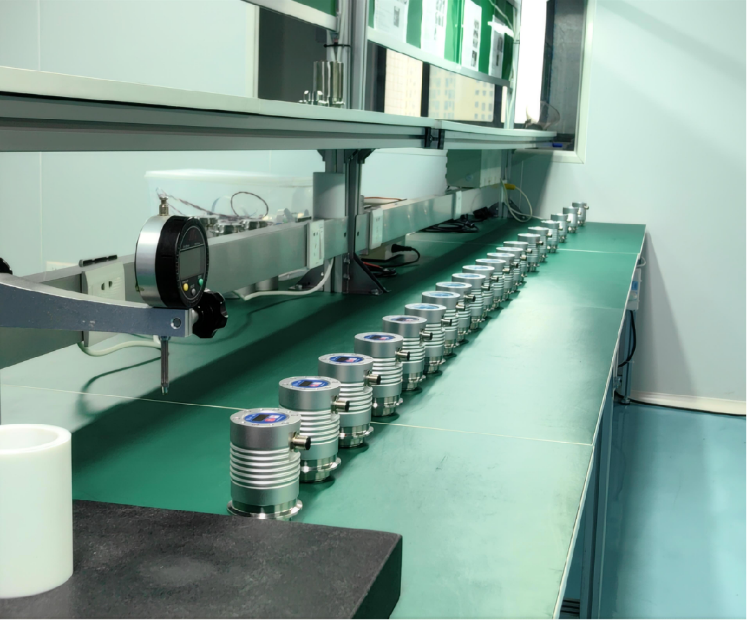 楚一测控超净室