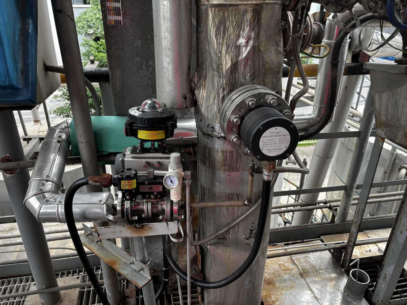 硝酸铵防爆专用型浓度分析仪应用现场